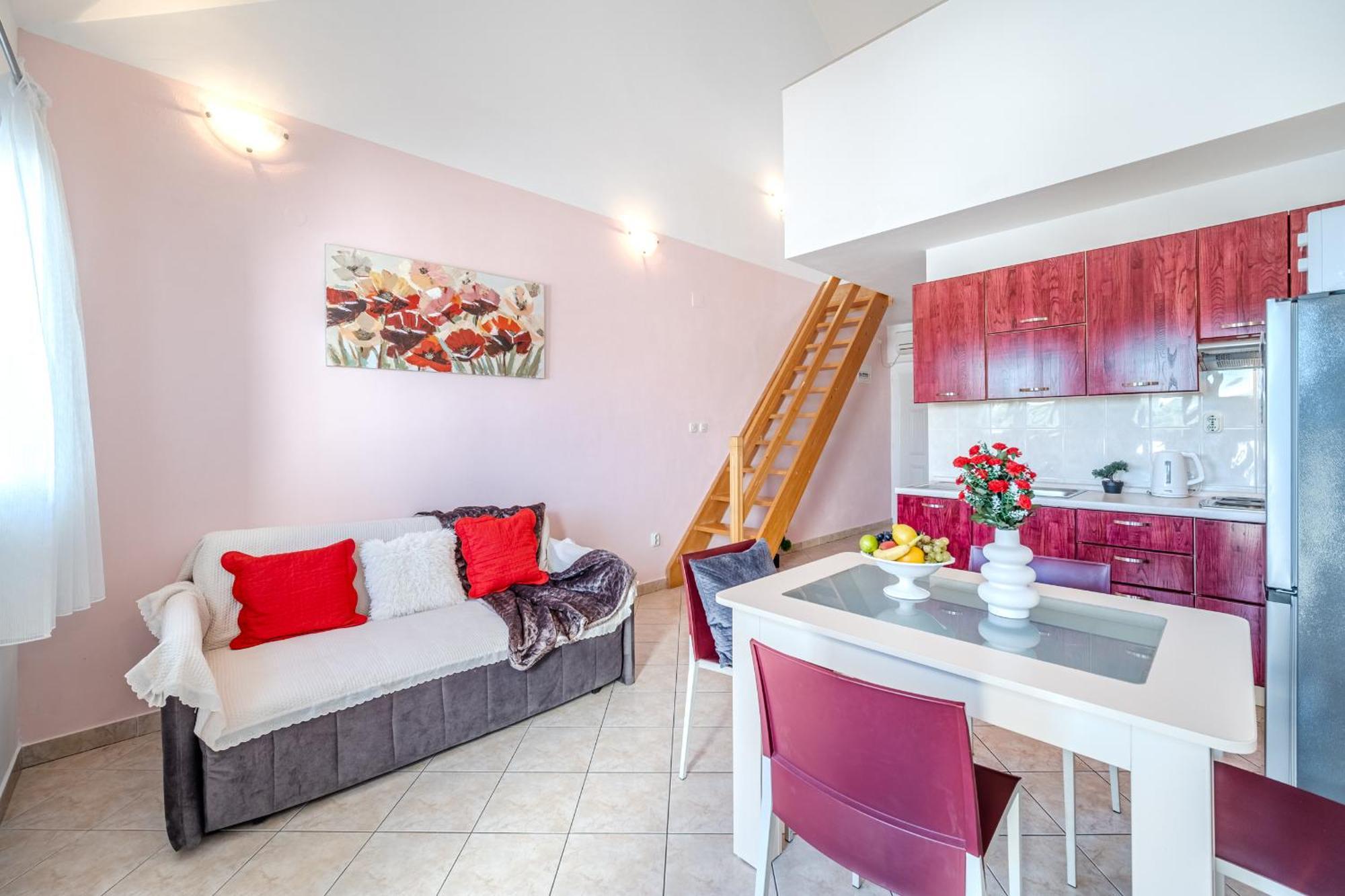 Apartment Milna - With Swimming Pool & Amazing Seaviews, Above Bijaka Beach Exterior foto